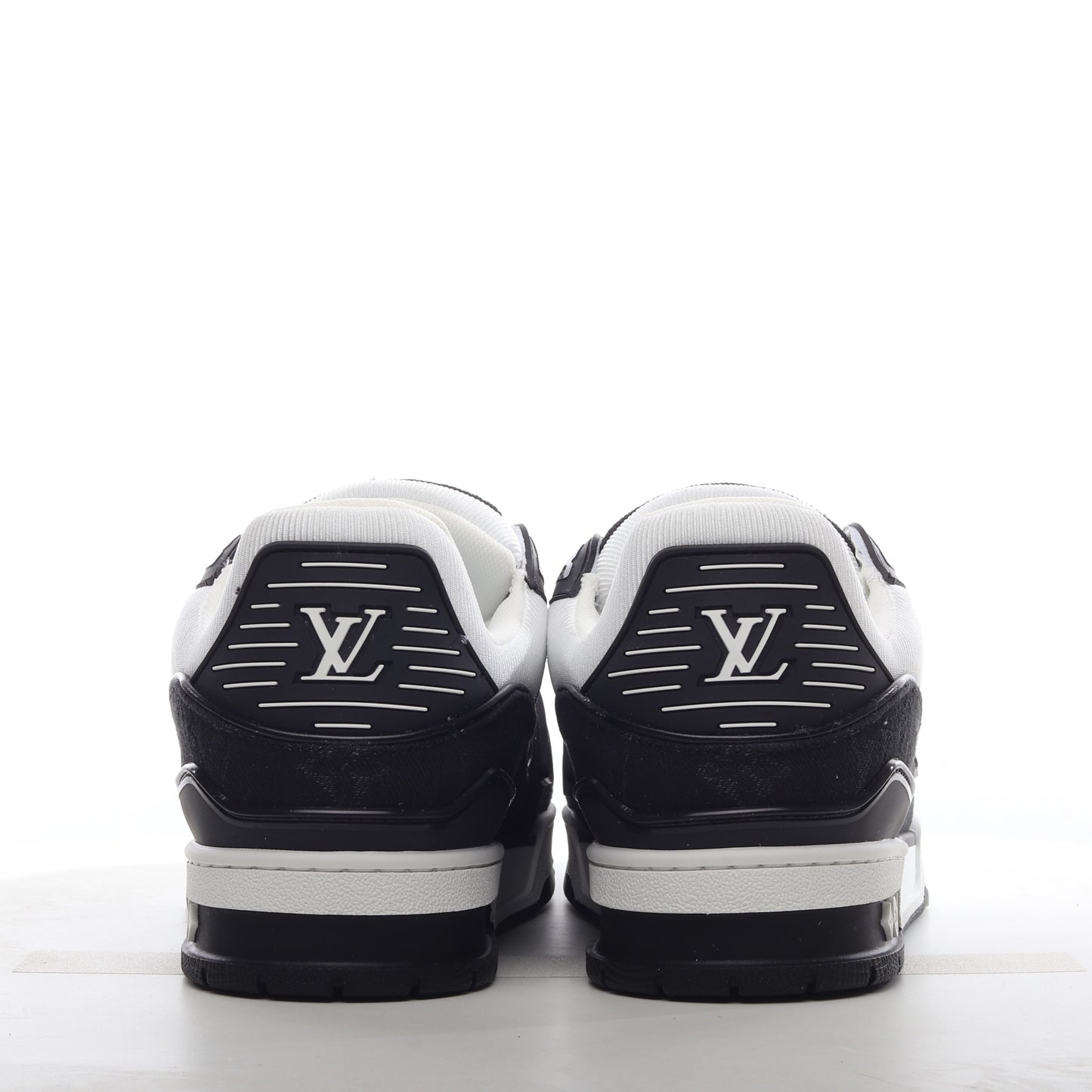 Louis Vuitton Trainer-Black