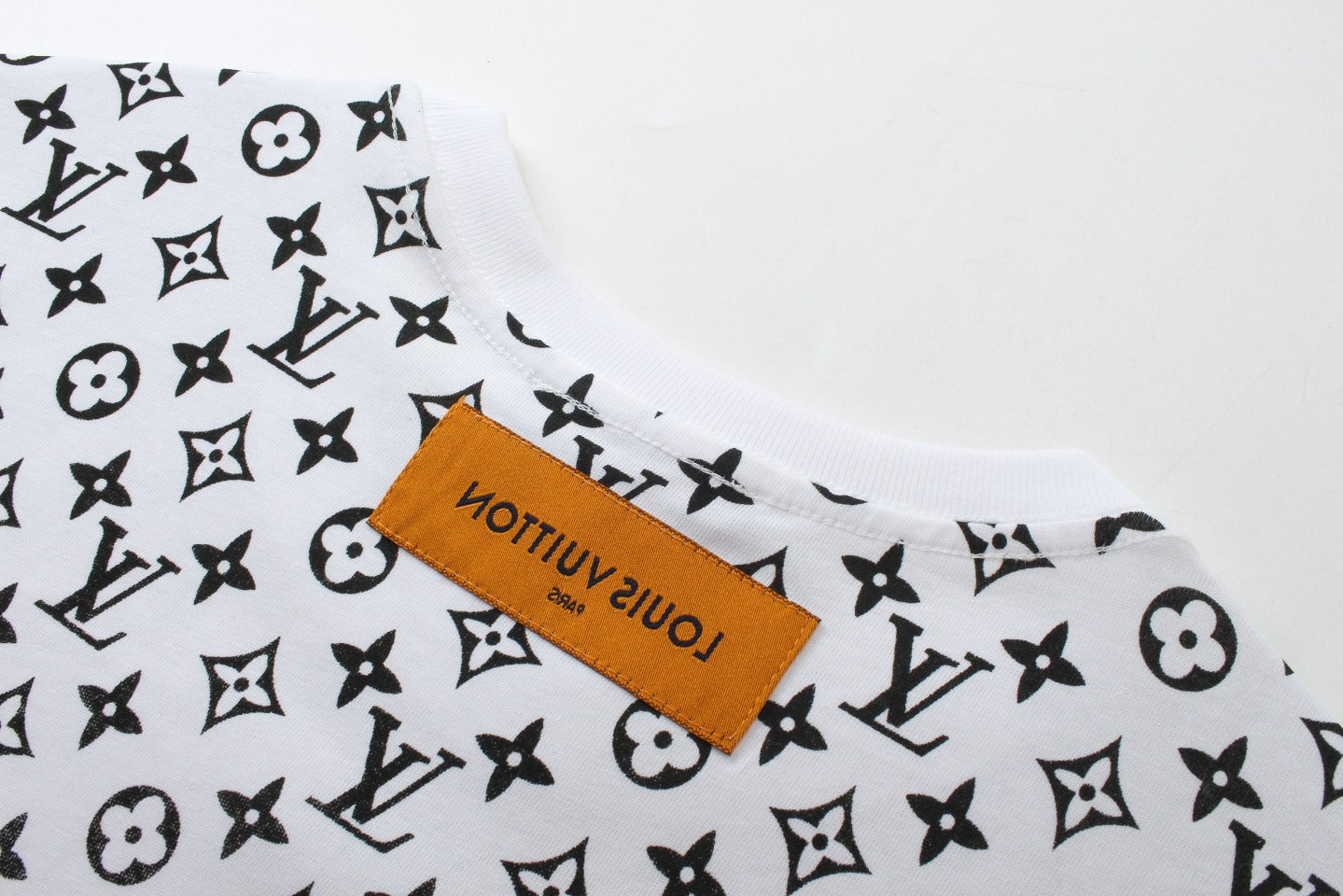 LOUIS VUITTON Monogram White T-Shirt